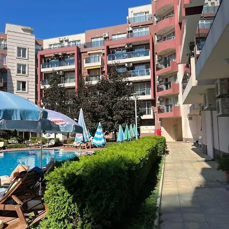 Admiral Plaza Апартаменты